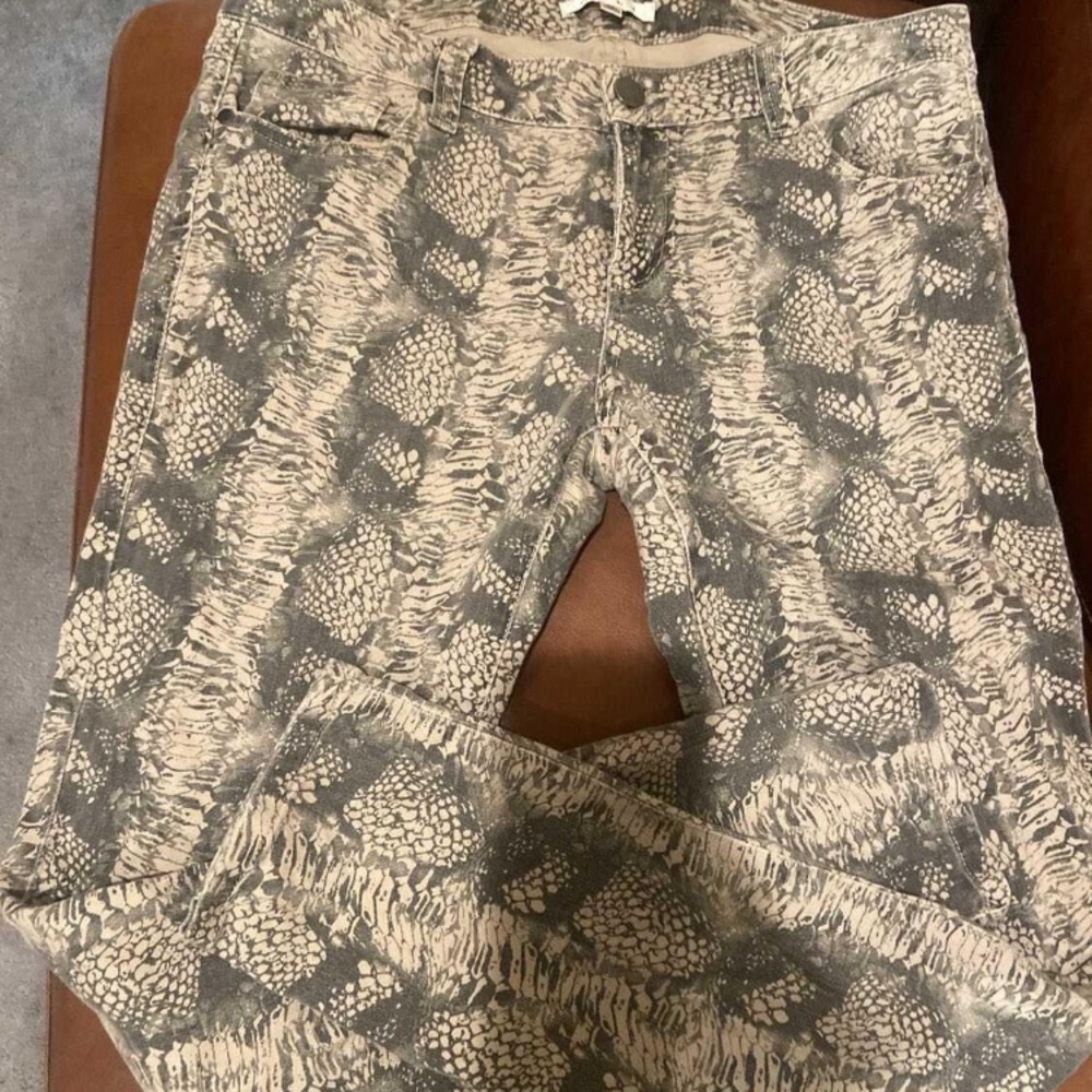 CAbi Gray and Cream Skinny Pants